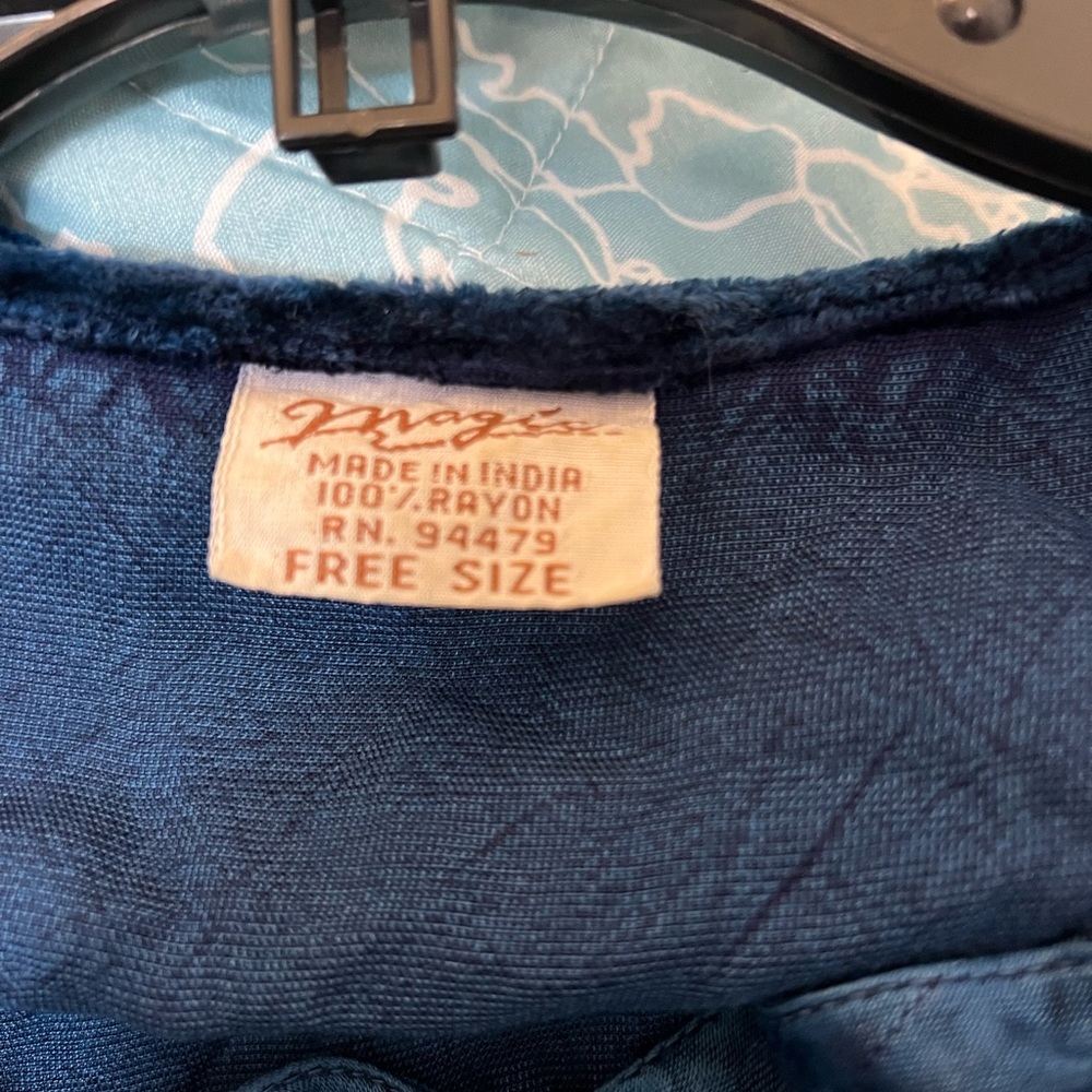 Women's One Size Velour/Velvet Blue Skirt and Shirt Set with Embroidering - Picture 9 of 13